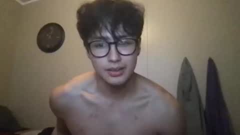 Snapshot of hyunluv chatting on 11-10-25, 06:45 hyunluv online show from 11-10-25, 06:45