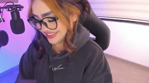 Snapshot of i_am_ari chatting on 01-08-26, 01:41 Ari online show from 01-08-26, 01:41