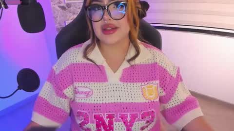 Snapshot of i_am_ari chatting on 01-11-26, 02:05 Ari online show from 01-11-26, 02:05