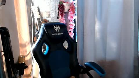 Kim online show from 04-22-26, 10:11