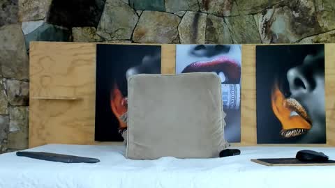 Snapshot of i_am_dolls chatting on 02-22-25, 07:01 The Dolls online show from 02-22-25, 07:01