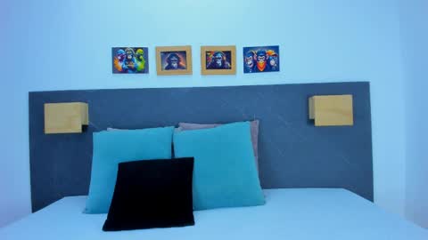 The Dolls online show from 04-10-26, 07:40