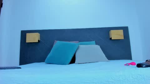 The Dolls online show from 05-20-26, 08:04