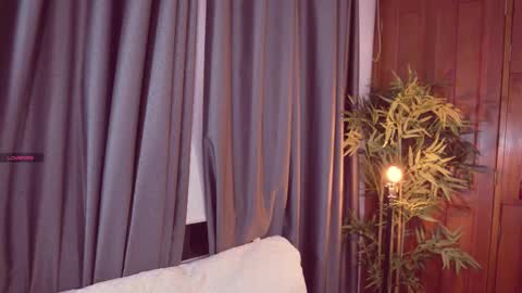 Snapshot of i_am_lucy1 chatting on 09-17-25, 09:55 Lucy online show from 09-17-25, 09:55