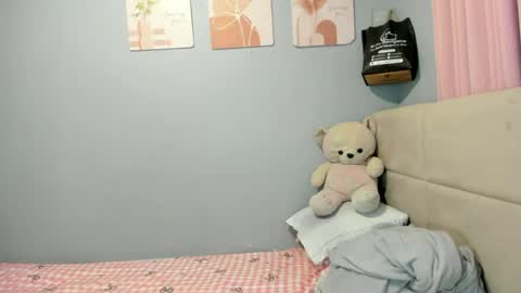 Snapshot of i_can_do_both chatting on 06-24-26, 05:12 jek online show from 06-24-26, 05:12