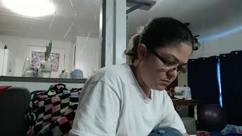 Snapshot of i_fetishize_u chatting on 01-26-25, 03:25 ShortStuff online show from 01-26-25, 03:25