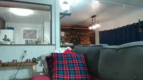 Snapshot of i_fetishize_u chatting on 03-06-25, 07:21 ShortStuff online show from 03-06-25, 07:21