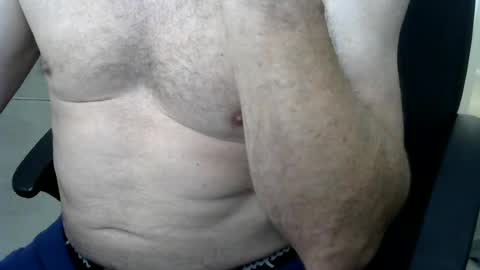 Snapshot of i_was_a_shy_dad chatting on 06-30-26, 12:33 i_was_a_shy_dad online show from 06-30-26, 12:33