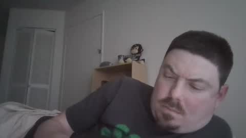 iaguy0587 online show from 03-12-26, 07:31