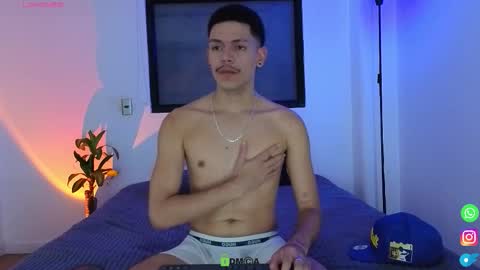 Snapshot of iam_angelxxx chatting on 01-12-26, 02:17 Angel online show from 01-12-26, 02:17