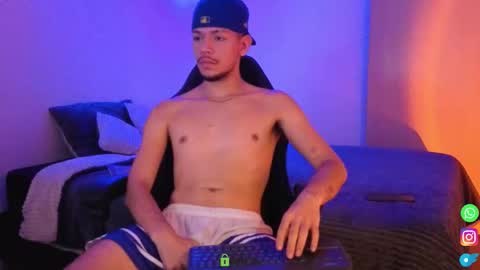 Snapshot of iam_angelxxx chatting on 03-16-26, 11:36 Angel online show from 03-16-26, 11:36