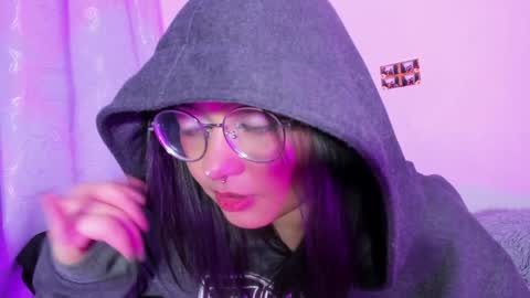 Snapshot of iam_zoechan chatting on 12-11-24, 09:41 Zoe 3 online show from 12-11-24, 09:41