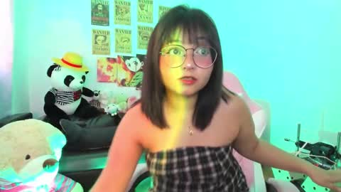 Snapshot of iam_zoechan chatting on 10-02-25, 08:16 Zoe 3 online show from 10-02-25, 08:16