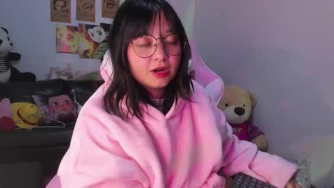 Snapshot of iam_zoechan chatting on 11-22-25, 02:43 Zoe 3 online show from 11-22-25, 02:43