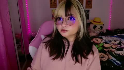 Zoe 3 online show from 04-22-26, 12:02