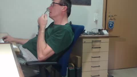 iamachim online show from 11-17-25, 05:52