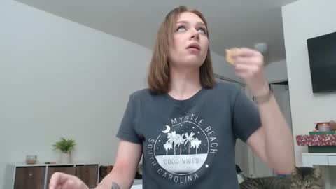 Snapshot of iamalexialove chatting on 12-01-25, 12:59 Lexi Love online show from 12-01-25, 12:59