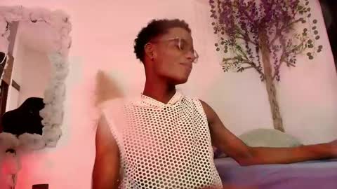 iamandrey_ online show from 05-15-26, 01:23