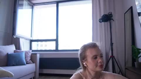 Snapshot of iamclaire_ chatting on 07-18-26, 01:15 Claire online show from 07-18-26, 01:15