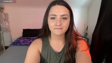 Crystal online show from 01-25-25, 07:49