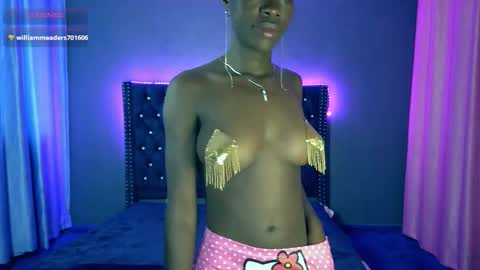 Snapshot of iamgrace chatting on 11-18-25, 03:01 Grace online show from 11-18-25, 03:01