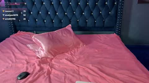 Snapshot of iamgrace chatting on 12-15-25, 03:05 Grace online show from 12-15-25, 03:05