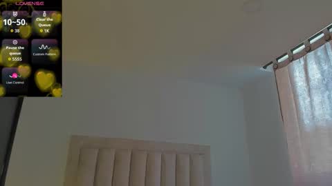 Juliiiiian online show from 11-04-25, 05:01