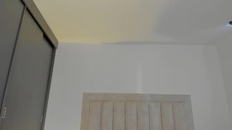 Juliiiiian online show from 12-14-25, 09:52