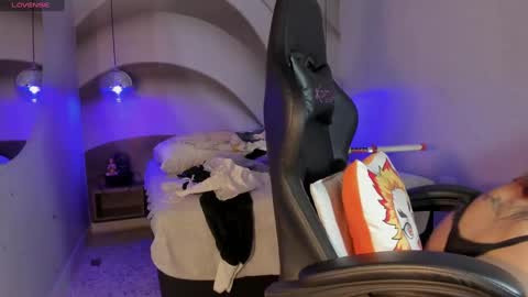 Snapshot of iamnayuta chatting on 03-09-25, 08:21 Nayuta online show from 03-09-25, 08:21