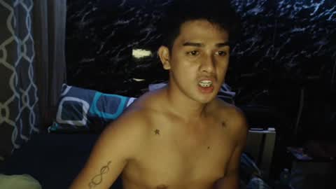 Snapshot of iampinoy1996 chatting on 07-07-26, 01:26 ben online show from 07-07-26, 01:26
