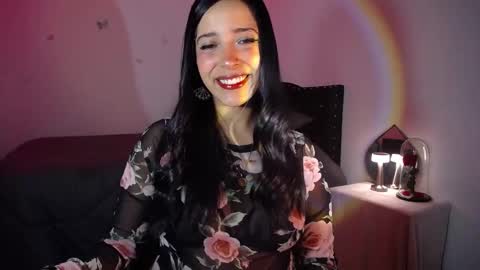 Snapshot of iamroxanne chatting on 12-18-24, 01:15 Camila online show from 12-18-24, 01:15