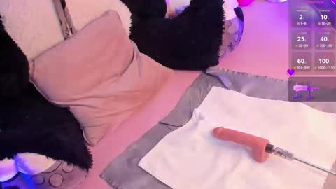 Steph - Online Again   - 1 DECEMBER online show from 11-28-25, 03:53