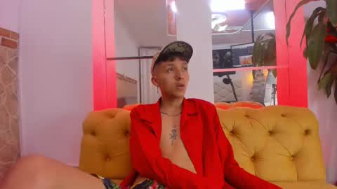 Snapshot of iamthiagox chatting on 01-06-25, 01:19 Thiago online show from 01-06-25, 01:19