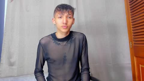 Snapshot of iamthiagox chatting on 01-14-25, 03:11 Thiago online show from 01-14-25, 03:11