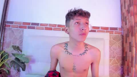 Snapshot of iamthiagox chatting on 01-23-25, 04:09 Thiago online show from 01-23-25, 04:09