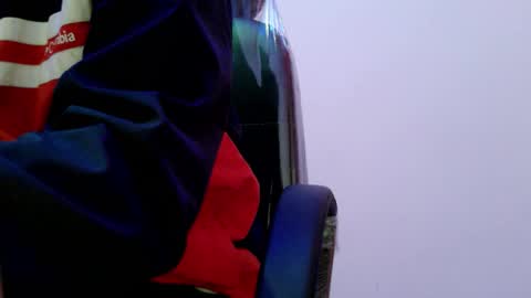 Snapshot of iamyourmydear chatting on 12-21-25, 09:16 iamyourmydear online show from 12-21-25, 09:16