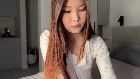 iamyuki_ online show from 06-15-26, 12:57