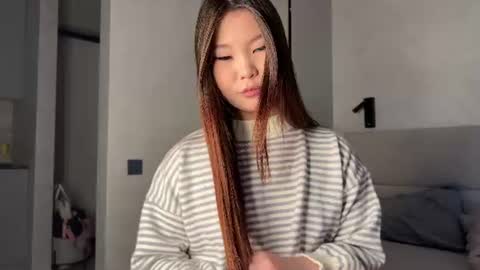 iamyuki_ online show from 06-24-26, 01:04