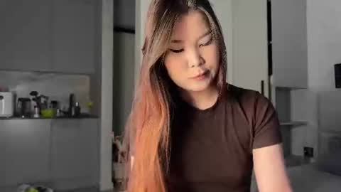 iamyuki_ online show from 06-27-26, 02:16