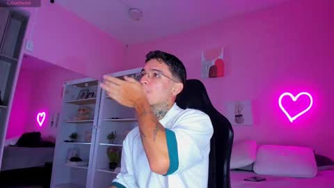 IAN CASTILLO online show from 09-10-25, 11:10