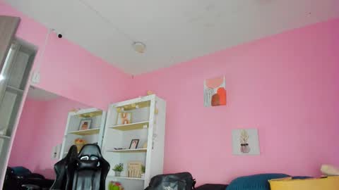 IAN CASTILLO online show from 11-11-25, 11:10