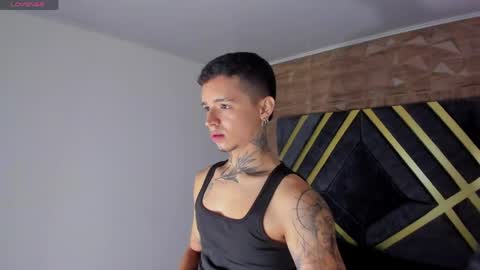 IAN CASTILLO online show from 04-25-26, 11:13