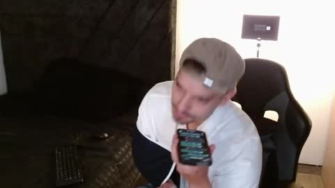 Ian Davis online show from 04-20-26, 04:21