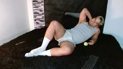 Snapshot of ian_davis chatting on 05-13-26, 01:14 Ian Davis online show from 05-13-26, 01:14