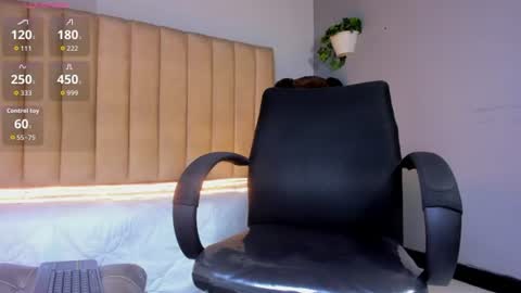 Iam online show from 07-25-26, 09:23
