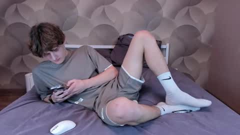 Ian Flor online show from 02-05-26, 03:16