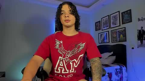 Snapshot of ian_versace chatting on 05-15-26, 07:10 Andres online show from 05-15-26, 07:10