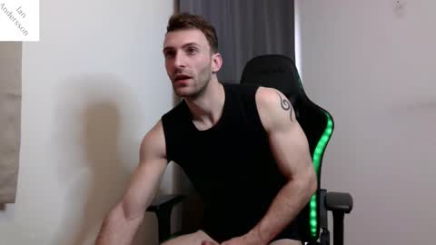 Snapshot of ianandersson27 chatting on 02-25-25, 07:20 Ian Andersson online show from 02-25-25, 07:20