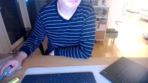 iandy12 online show from 11-04-25, 10:42