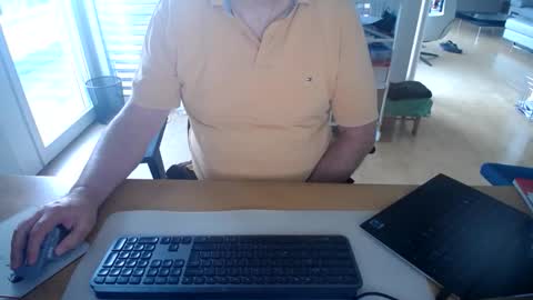 iandy12 online show from 12-02-25, 07:14